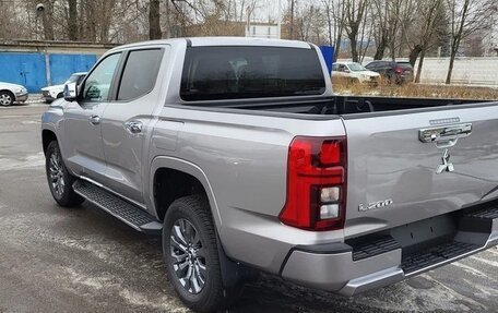 Mitsubishi L200, 2024 год, 4 300 000 рублей, 2 фотография