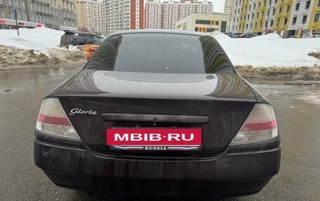 Nissan Gloria XI, 2000 год, 280 000 рублей, 2 фотография