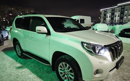 Toyota Land Cruiser Prado 150 рестайлинг 2, 2014 год, 4 200 000 рублей, 3 фотография