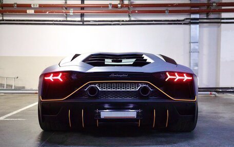 Lamborghini Aventador I рестайлинг, 2022 год, 66 000 000 рублей, 4 фотография