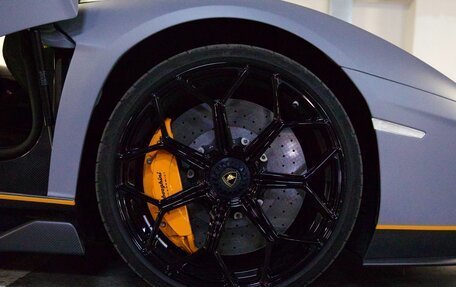 Lamborghini Aventador I рестайлинг, 2022 год, 66 000 000 рублей, 11 фотография