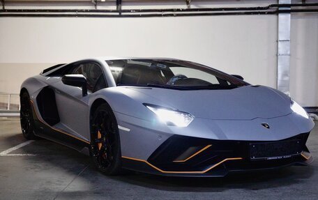 Lamborghini Aventador I рестайлинг, 2022 год, 66 000 000 рублей, 7 фотография