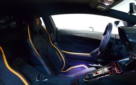 Lamborghini Aventador I рестайлинг, 2022 год, 66 000 000 рублей, 18 фотография