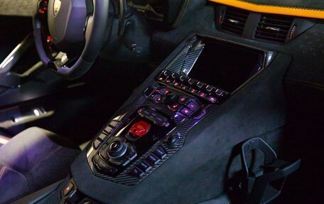 Lamborghini Aventador I рестайлинг, 2022 год, 66 000 000 рублей, 20 фотография