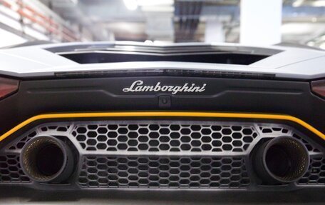 Lamborghini Aventador I рестайлинг, 2022 год, 66 000 000 рублей, 22 фотография