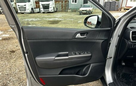 KIA Sportage IV рестайлинг, 2019 год, 2 600 000 рублей, 10 фотография