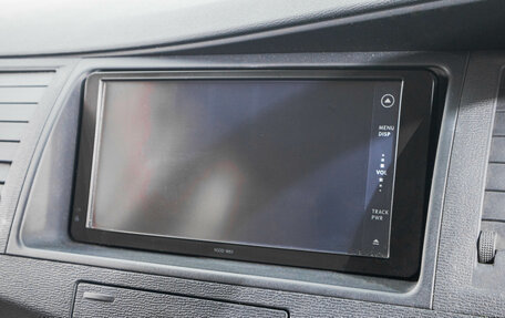 Toyota ISis I, 2012 год, 1 399 000 рублей, 18 фотография