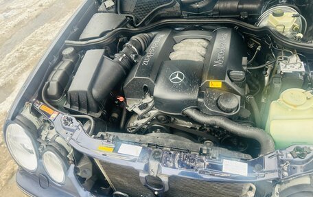 Mercedes-Benz E-Класс, 1999 год, 1 050 000 рублей, 22 фотография