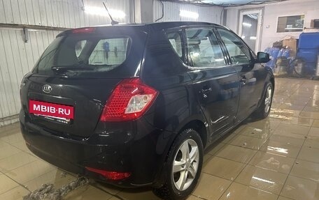 KIA cee'd I рестайлинг, 2011 год, 980 000 рублей, 3 фотография