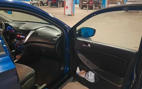 Hyundai Solaris II рестайлинг, 2014 год, 950 000 рублей, 7 фотография
