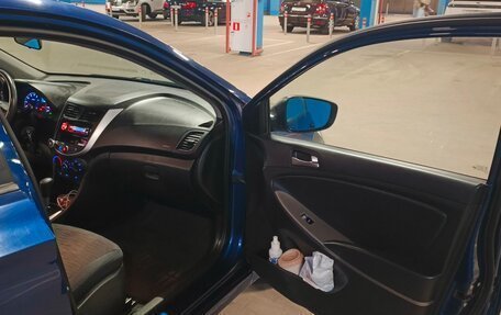 Hyundai Solaris II рестайлинг, 2014 год, 950 000 рублей, 9 фотография