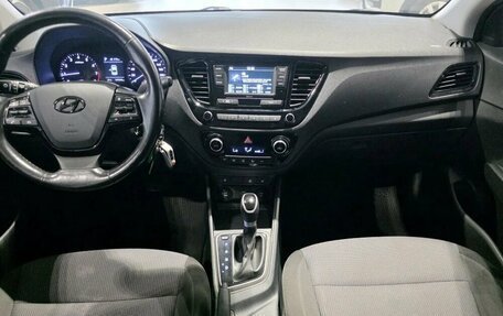 Hyundai Solaris II рестайлинг, 2019 год, 1 349 000 рублей, 12 фотография