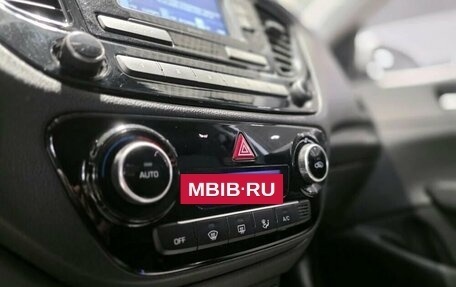 Hyundai Solaris II рестайлинг, 2019 год, 1 349 000 рублей, 18 фотография