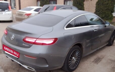Mercedes-Benz E-Класс, 2020 год, 4 600 000 рублей, 4 фотография