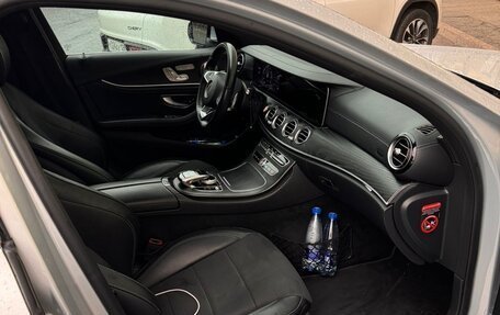 Mercedes-Benz E-Класс, 2017 год, 3 600 000 рублей, 9 фотография