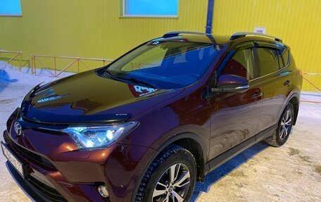 Toyota RAV4, 2017 год, 2 900 000 рублей, 3 фотография