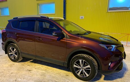 Toyota RAV4, 2017 год, 2 900 000 рублей, 5 фотография