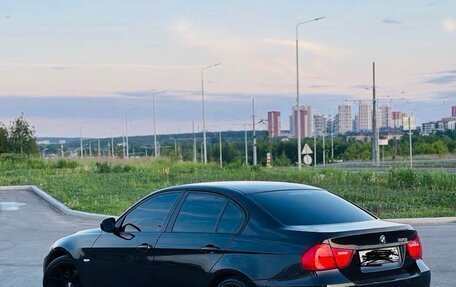 BMW 3 серия, 2010 год, 1 139 999 рублей, 2 фотография