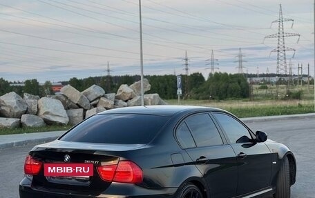 BMW 3 серия, 2010 год, 1 139 999 рублей, 11 фотография