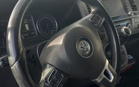 Volkswagen Caravelle T5, 2014 год, 2 500 000 рублей, 14 фотография