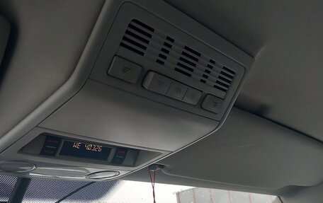 Volkswagen Caravelle T5, 2014 год, 2 500 000 рублей, 18 фотография