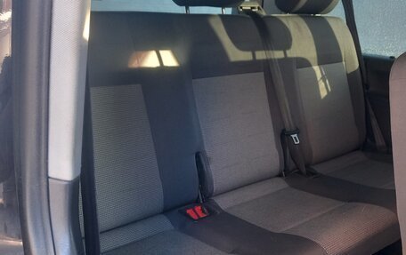 Volkswagen Caravelle T5, 2014 год, 2 500 000 рублей, 22 фотография