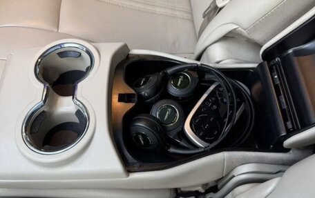 Cadillac SRX II рестайлинг, 2014 год, 1 800 000 рублей, 16 фотография