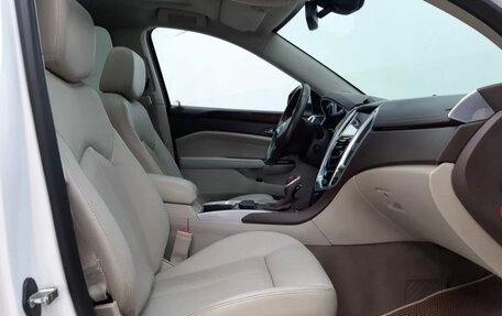 Cadillac SRX II рестайлинг, 2014 год, 1 800 000 рублей, 17 фотография