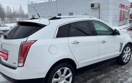 Cadillac SRX II рестайлинг, 2014 год, 1 800 000 рублей, 9 фотография