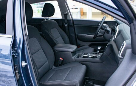 KIA Sportage IV рестайлинг, 2020 год, 2 389 000 рублей, 8 фотография