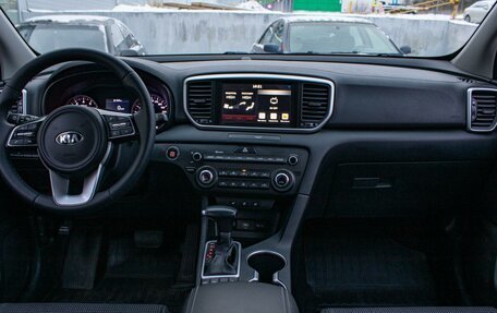 KIA Sportage IV рестайлинг, 2020 год, 2 389 000 рублей, 12 фотография