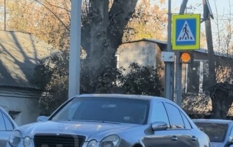 Mercedes-Benz E-Класс, 2002 год, 730 000 рублей, 4 фотография