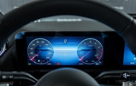 Mercedes-Benz GLA, 2024 год, 6 200 000 рублей, 13 фотография