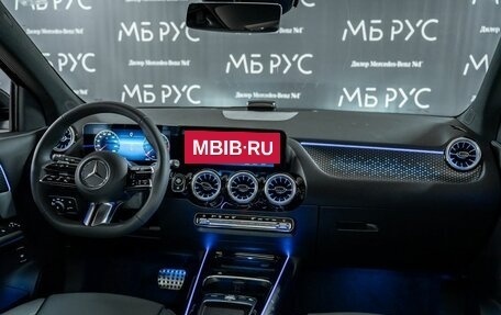 Mercedes-Benz GLA, 2024 год, 6 200 000 рублей, 17 фотография