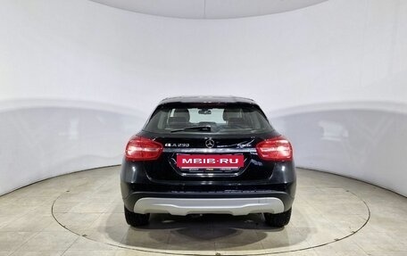 Mercedes-Benz GLA, 2015 год, 2 192 000 рублей, 10 фотография