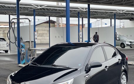 KIA Rio III рестайлинг, 2017 год, 890 000 рублей, 1 фотография