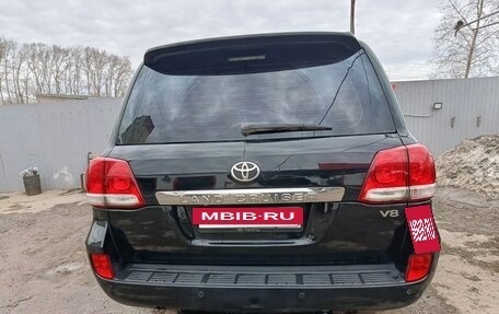 Toyota Land Cruiser 200, 2010 год, 3 000 000 рублей, 6 фотография