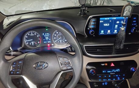 Hyundai Tucson III, 2018 год, 2 400 000 рублей, 6 фотография