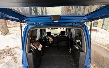 Honda Mobilio Spike I рестайлинг, 2003 год, 250 000 рублей, 6 фотография