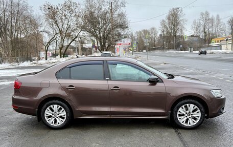 Volkswagen Jetta VI, 2014 год, 890 000 рублей, 7 фотография