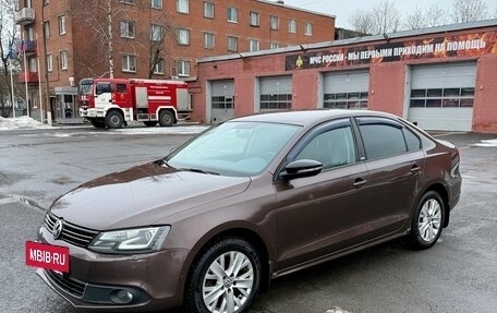 Volkswagen Jetta VI, 2014 год, 890 000 рублей, 2 фотография