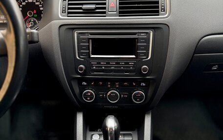 Volkswagen Jetta VI, 2014 год, 890 000 рублей, 12 фотография