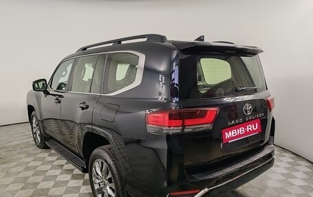 Toyota Land Cruiser, 2023 год, 15 350 000 рублей, 7 фотография