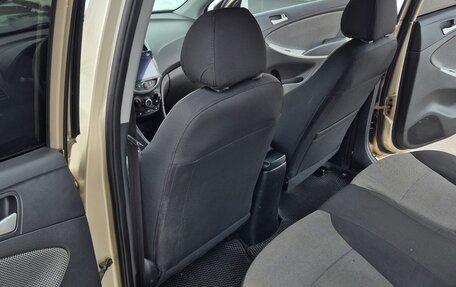 Hyundai Solaris II рестайлинг, 2011 год, 750 000 рублей, 10 фотография