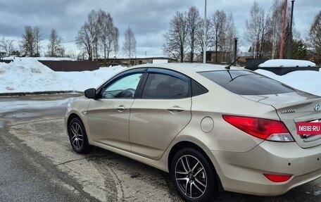Hyundai Solaris II рестайлинг, 2011 год, 750 000 рублей, 4 фотография