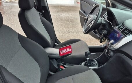 Hyundai Solaris II рестайлинг, 2011 год, 750 000 рублей, 8 фотография