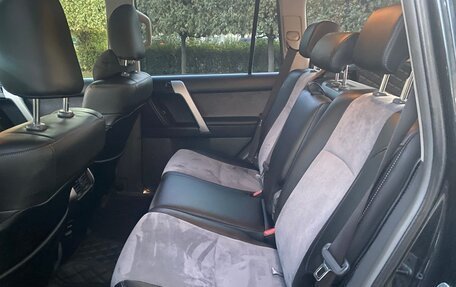 Toyota Land Cruiser Prado 150 рестайлинг 2, 2011 год, 3 700 000 рублей, 7 фотография