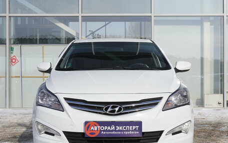 Hyundai Solaris II рестайлинг, 2015 год, 1 028 000 рублей, 2 фотография