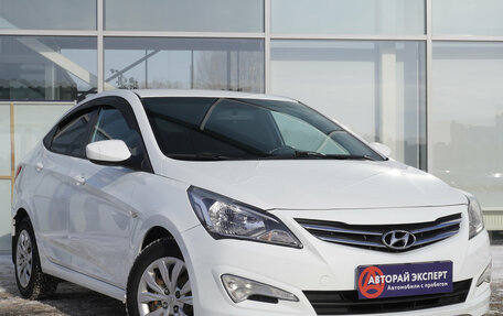 Hyundai Solaris II рестайлинг, 2015 год, 1 028 000 рублей, 3 фотография