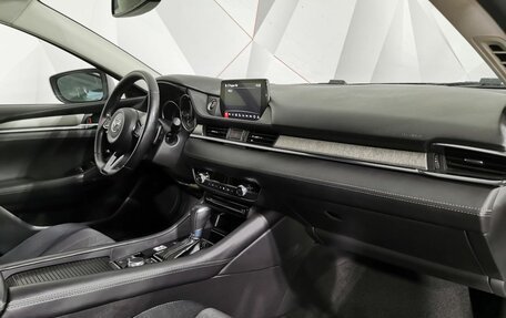 Mazda 6, 2019 год, 1 875 000 рублей, 13 фотография